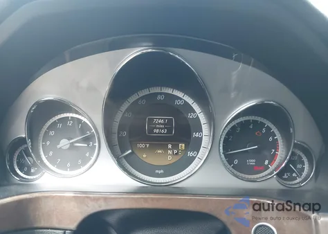 2012 Mercedes-Benz E 350 z USA, uszkodzony, nr VIN WDDHF5KB4CA634042